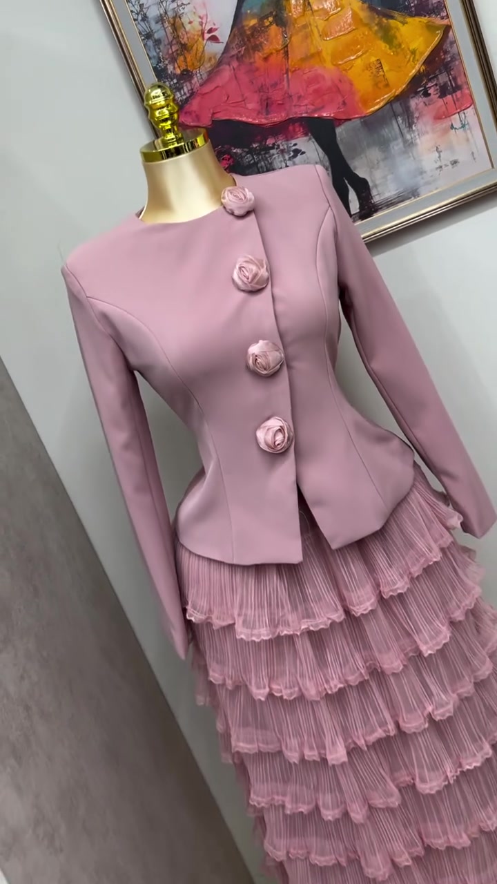 توفر اجمل طقم 
خامه كوالتي جداً عالي 
متوفر بقياسات 
m-l-xl-xxl يلبس من 36 الى 44
طريقه الحجز
ارسال صوره للموديل مع العنوان ورقم
رساله على الخاص ✉️💌
او على الواتساب ☎️
***********
***********
متوفر دفع عن طريق زين كاش 💵 
العنوان 📍
الفرع الاول:بغداد المنصور شارع الاميرات عماره الكوخ الجديد داخل القيصريه محل ما قبل الاخير على اليسار
الفرع الثاني:بغداد زيونه شارع الربيعي عماره الموج التجاري قرب جدار سنتر محل الاخير على اليسار⁩
