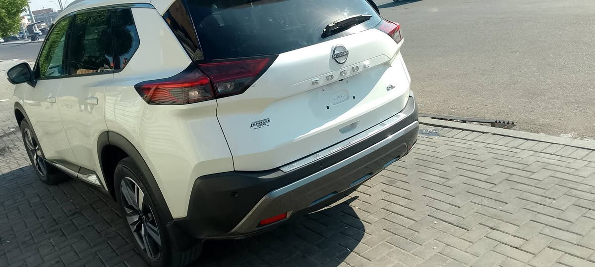 نيسان روج 23 مكفولة حتى الدعاميات تقرير مياه أمطار فول مواصفات بانوراما كشن جلد ابيض  رادار بدون رقم تترقم جميع المحافظات السعر 165$ ***********
