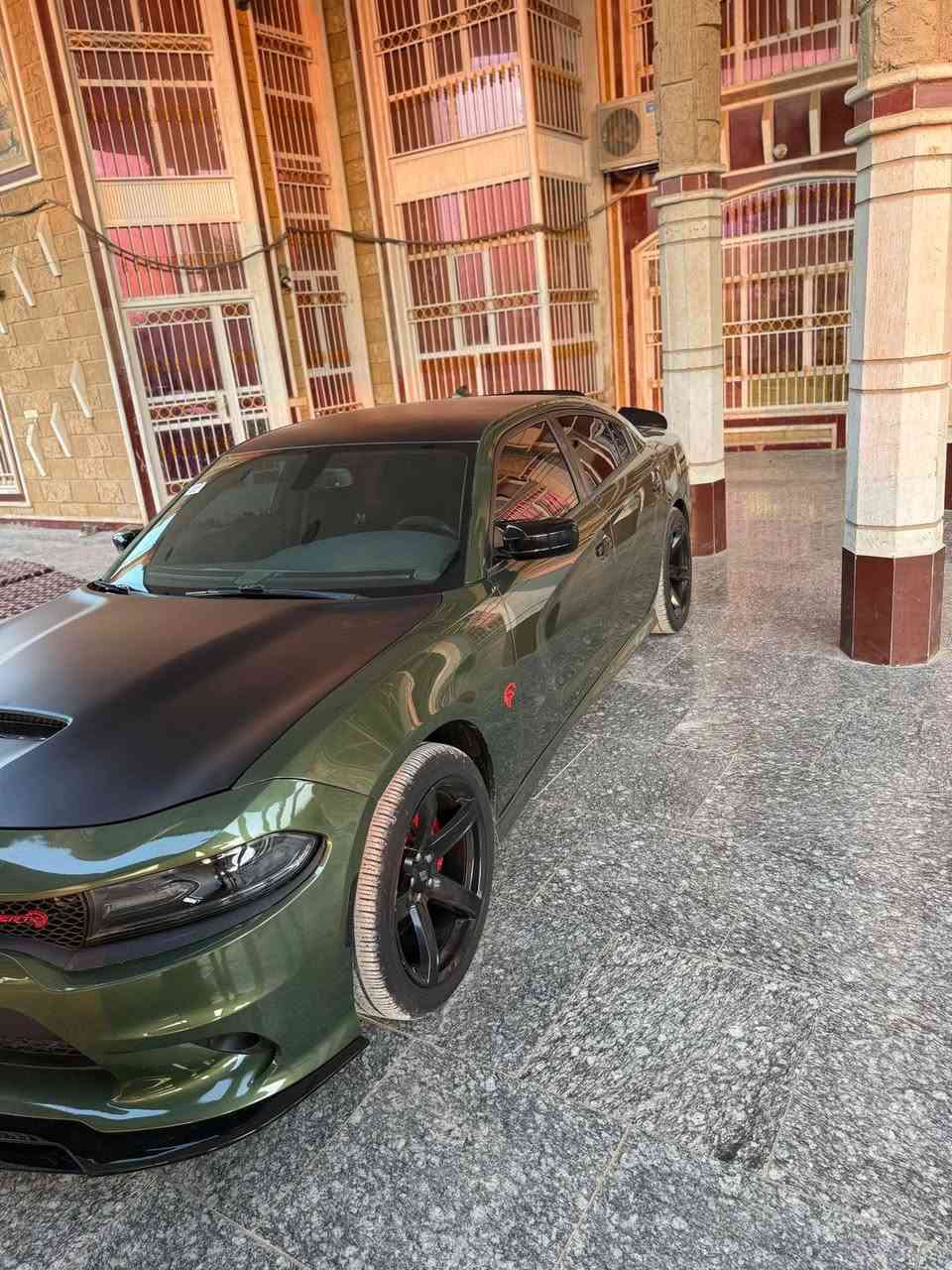 جارجر 2018 زيتوني مكينه 5700 عليها تزويد من امريكا 
كزوزات كورسا 
هدرز امريكا 
وهنا عليها تعديل واضافات حلوه 
بدون ارباك سرقه 3 قطع وصبغ قطعتين بل عراق 
بيع او مراوس السعر 193$ مكاني بابل - الشوملي 
للاستفسار *********** او ***********
