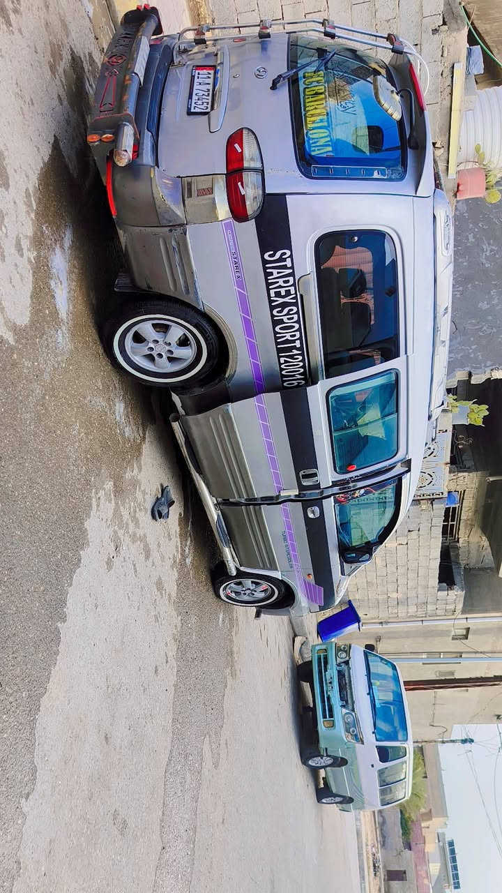 سلام عليكم شباب ستاركس 2006 مكينه وكير واكسل زينات تبريد تدفئه شغالات شواصي بلادي رقم بغداد باسمي سنويه ل31 تخم تاير باتري ودينمو جديد مكانهه ديالى خان بني سعد  سعره 83 وبيهه مجال ***********
