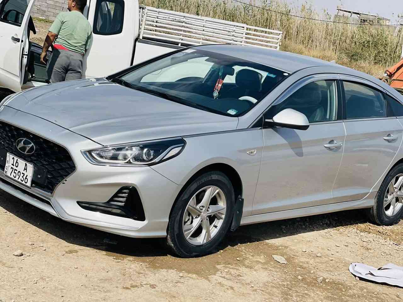 السلام عليكم سوناتا موديل 22 غاز بلاد كفاله عامه ما عدا شخوط بسيطه سياره رادار السعر ١٨٠ وبيه مجال ***********
