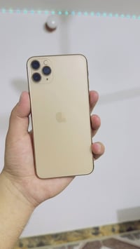 آيفون 11 برو ماكس • للبيع • قابل تفاوض