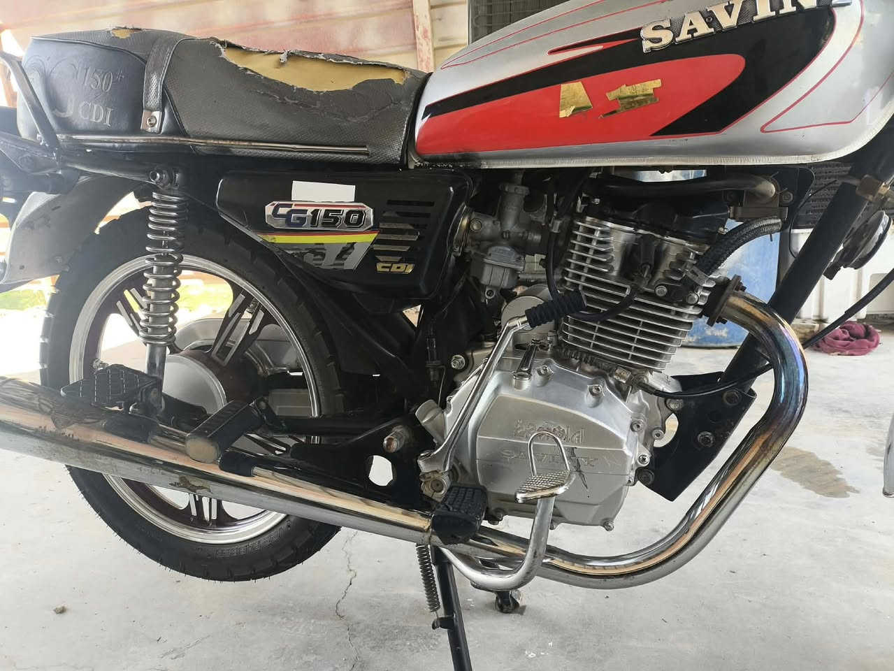 خوان سلام عليكم دراجه2021 يراني للبيع خمسه كير تشتغل سلف وهندر دراجه مخلينها بل مخزن ما محتاجيها وريد نبيعها سعر 600وبيهة مجال رقم الهاتف ***********
