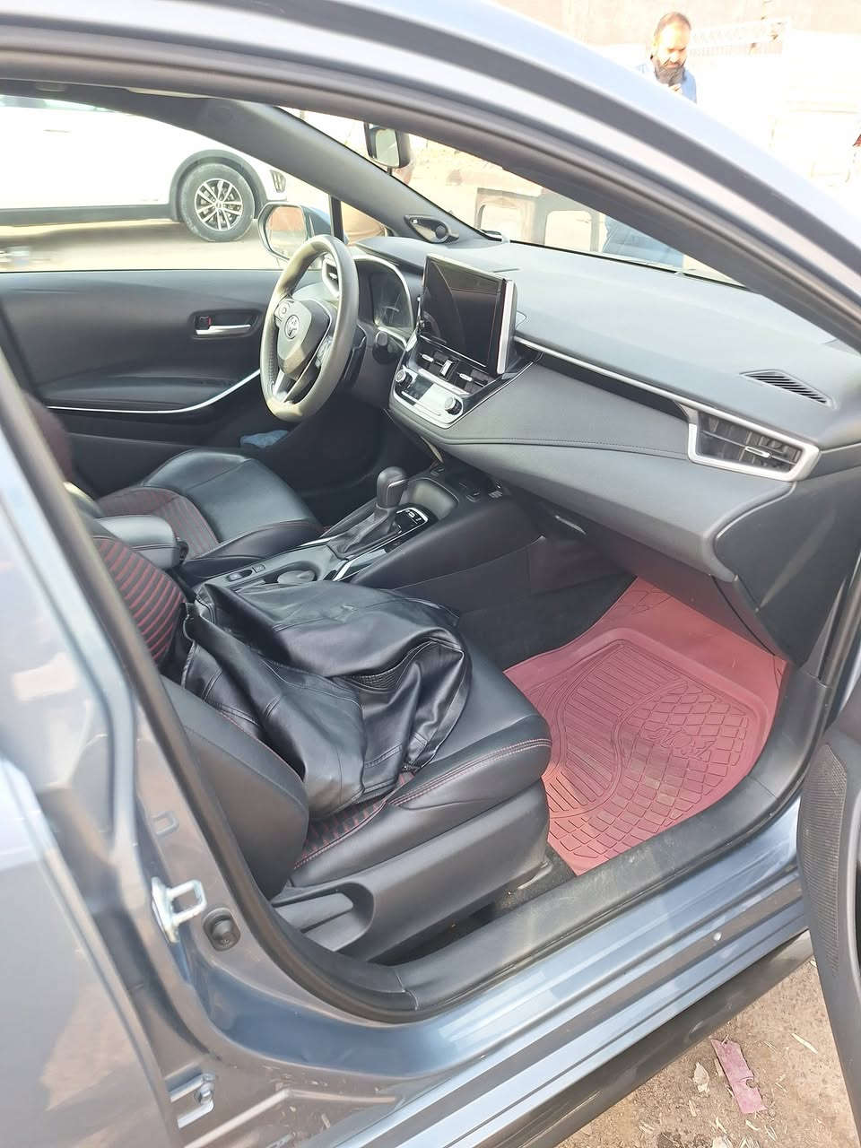 السلام عليكم كورلا أمريكي موديل ٢٠٢٤ فول مواصفات أعلى فئه اي اس حادثهه بنيد بدون دواخل جاملق جهة الصدر مرشوش كلير بيهه تكحيل بالباب خلف السايق العنوان بغداد السعر ١٦٠ وبيهه مجال بسيط للإستفسار ***********
