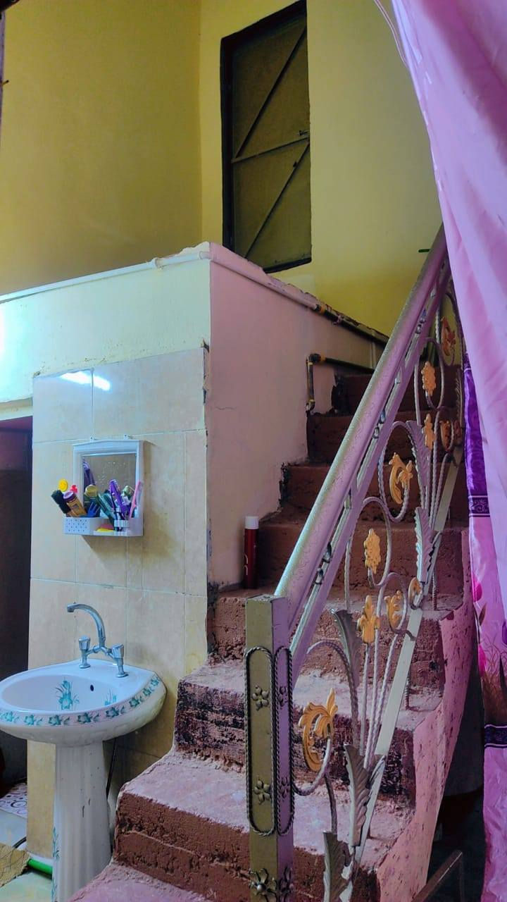 السلام عليكم بيت للبيع مساحه ٢٠٠ متر طابو صرف موقع بعقوبة تقاطع ساده حي الحكيم سعر ٨٥ بيه مجال بناه حديث
*********** ***********
