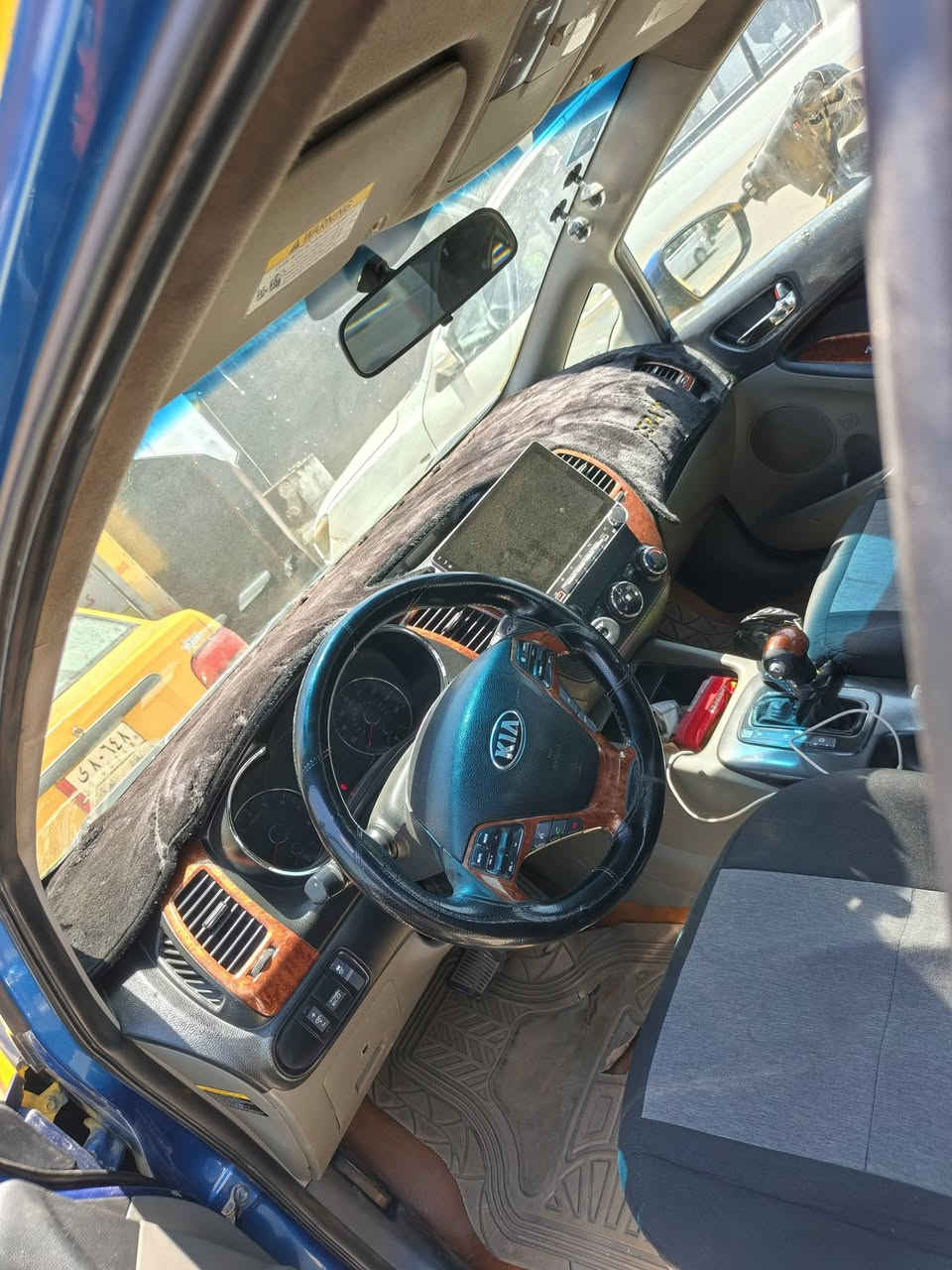 سلام عليكم فورتي مديل 14 GTI ماشيه 250ميل 
السعر 95 وبيهه مجال متواجد بل سيديه 
الرقم *********** ...

