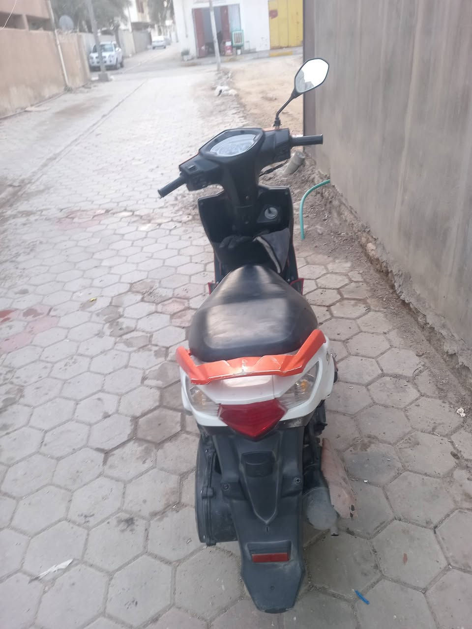 السلام عليكم ماطور للبيع سجل موديل 17 رمادي شارع 20 سعر 850  ***********
