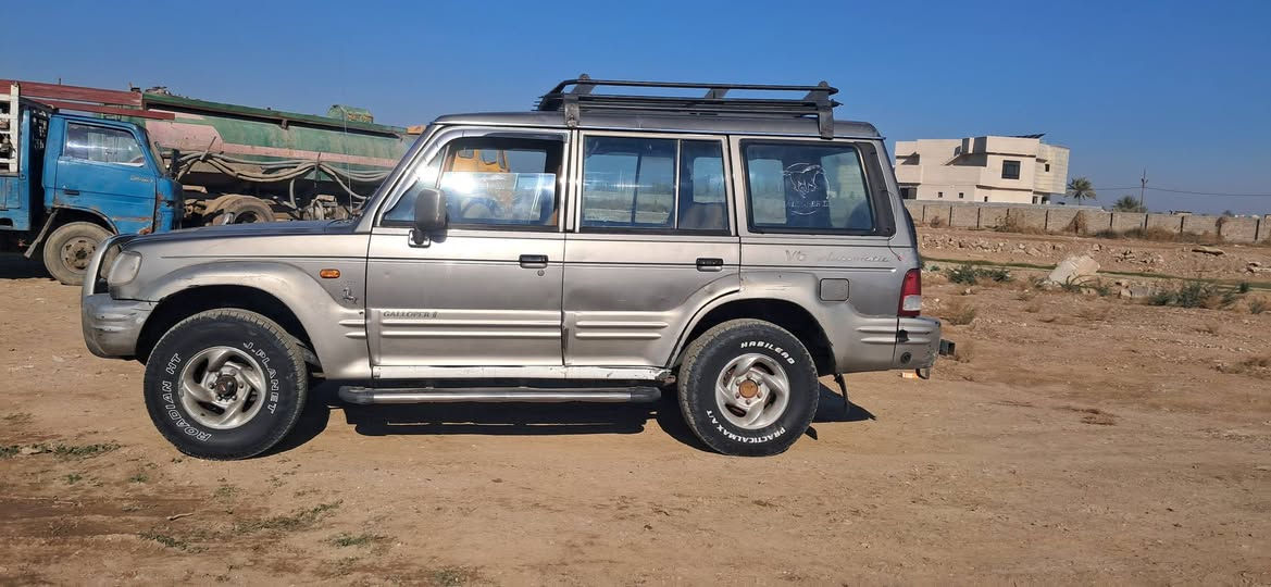 السلام عليكم
كالوبر موديل ٩٩
نضيفة جداد بلادية  مكفولة من ضربة وخياس وصبغ 
كير مكينة شاصي كلة مكفول رقم كركوك مشروع وطني وين تريد احولك 
تخم تاير جبلي 
كهربائيات كيجات كلشي شغال بيها كير عادي 
بيها منضومة غاز 
مكاني ديالى بعقوبة 
***********
سعر 55وبيها شوي مجال
