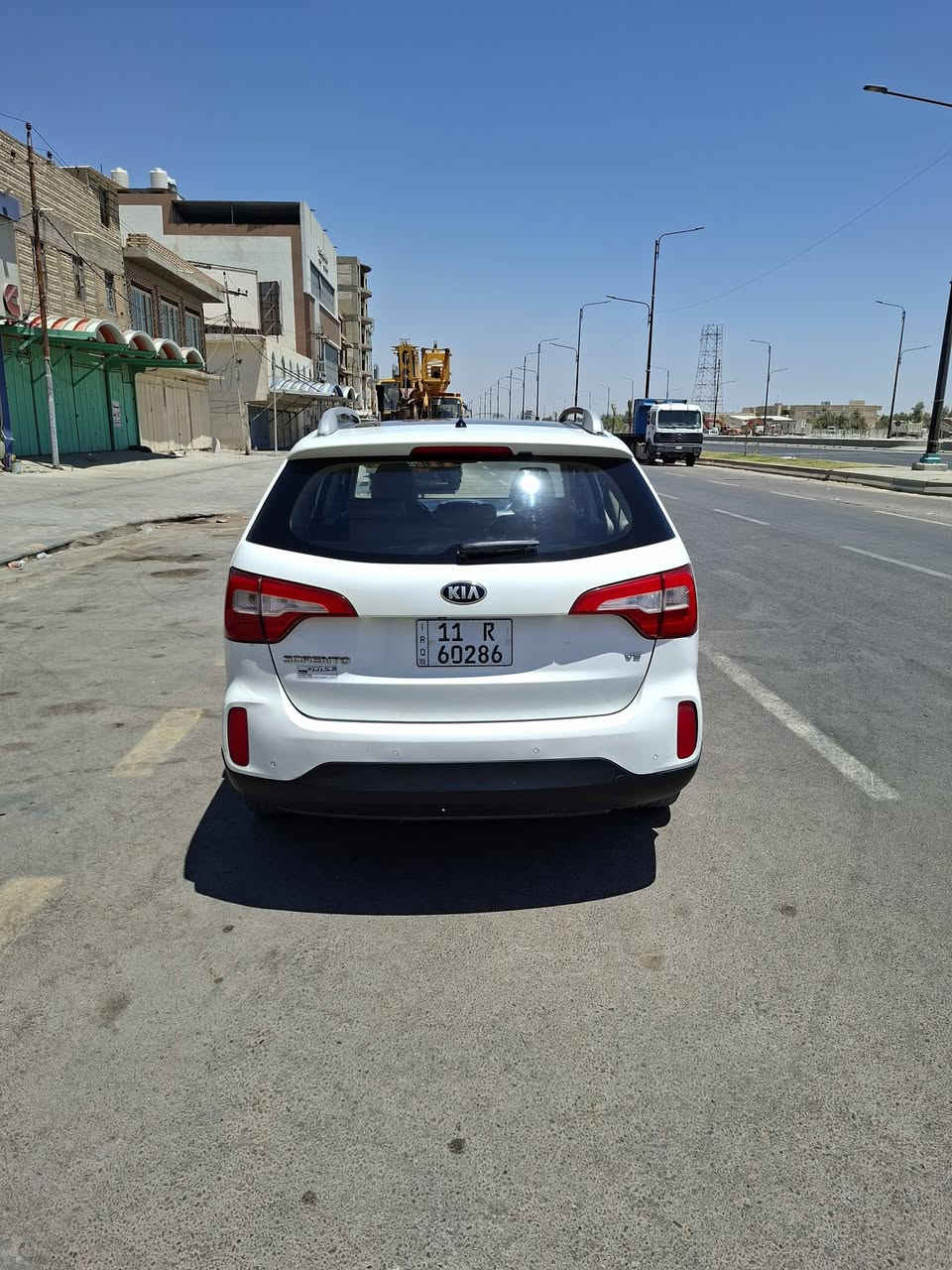 سورنتو مديل ٢٠١٤ خليجي مكفوله كفالة عامة بيه بارد شويه 
رقمه بغداد دولي بسمي 
فول موصفات (٦) سلندر 
حساسات امامي خلفي مع كامره 
تحكم ستيرن مع داخل بيجي مطعم بئسود مخطط مرمر 
تبريد ٣ قطع 
السيارة جاهزه من كلشي السعر ١٨٥ المكان النجف 
الاتصال ***********
