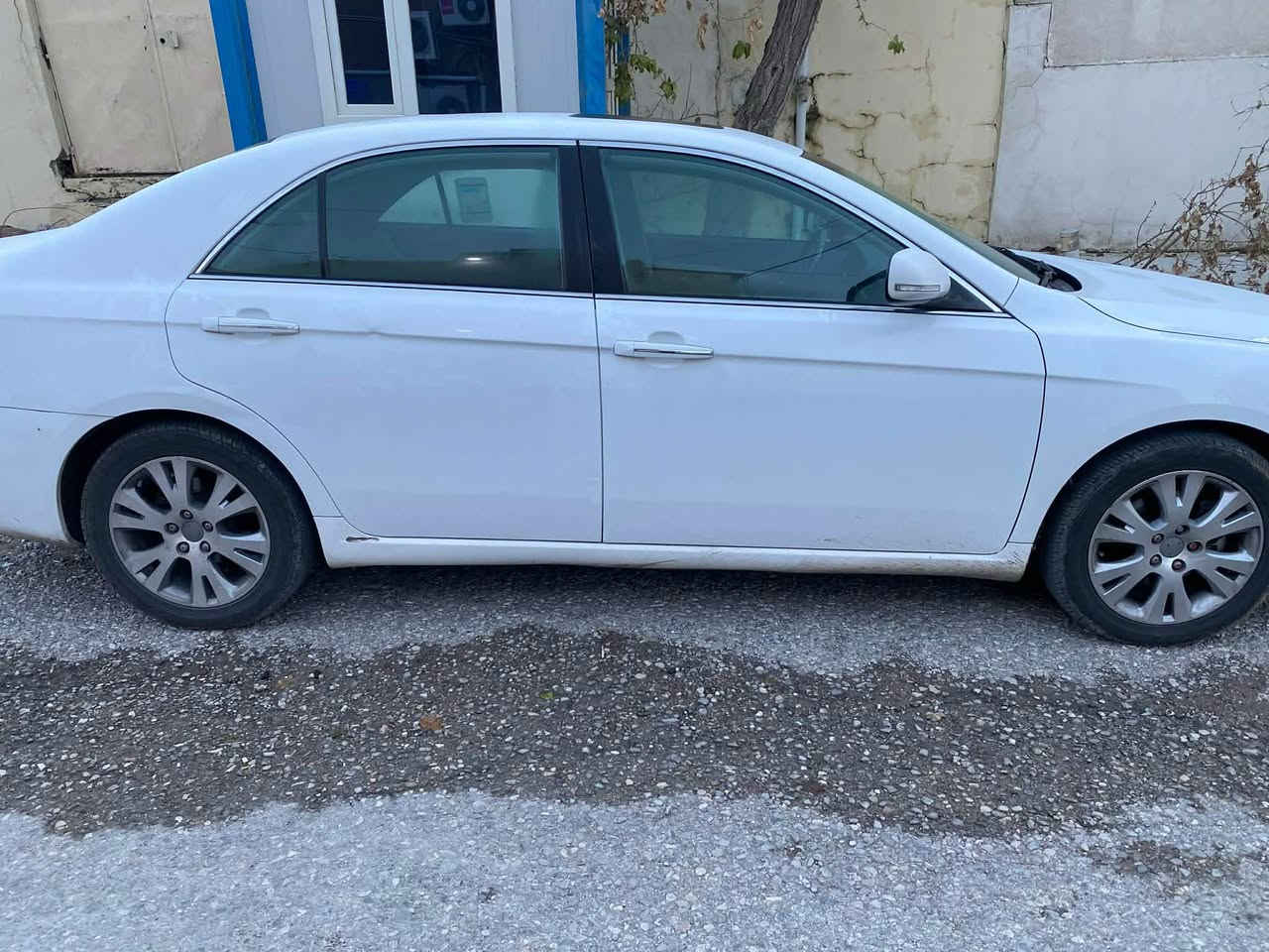 جيلي امگراند 8 موديلي 2013
٣ پارچه ي بوياخه بي ناوگرتن  مه كينه لانسه ر  به شه رتي گير و مه كينه  سه نه وي و ره قه مي تا ٢٠٢٨ تازه به السليمانية, العراق


**إذا كنت صاحب هذا الإعلان وتريد حذفه لأي سبب، رجاءا أرسل رسالة إلى الدعم الفني**