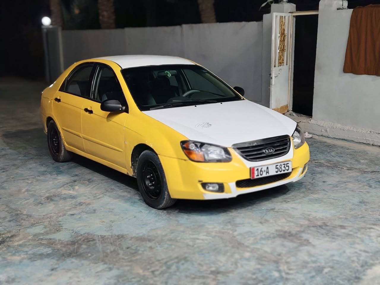 السلام عليكم
سيراتو 2009 خليجي فول اوتوماتيك جاهزه من كلشي مكينه وكير كفاله حداديه تخم تأير تبرد تدفىه جاهزه من كلشي هيئه وغرامات مصفره  حادث جاملغ خلفي
مكان بابل القاسم ع
السعر 68
رقم تليفوني ***********
