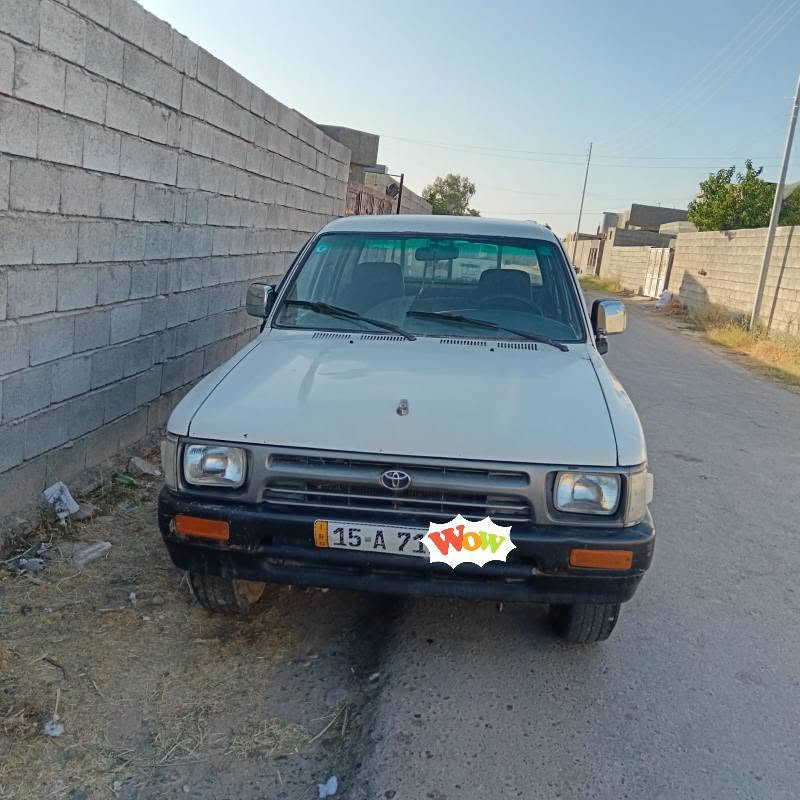 السلام عليكم 
بيكم تويوتا للبيع 
موديل ١٩٩٢
رقم الانبار انكليزي 
مشروع وطني بسمي تحويل ثاني يوم
صبغ عام وبيها معجون مكانات
كير ومحرك خير من الله 
السعر ٥٤ وبيها مجال شي قليل حك الجيه الرقم *********** مكان السياره صلاح الدين العلم
