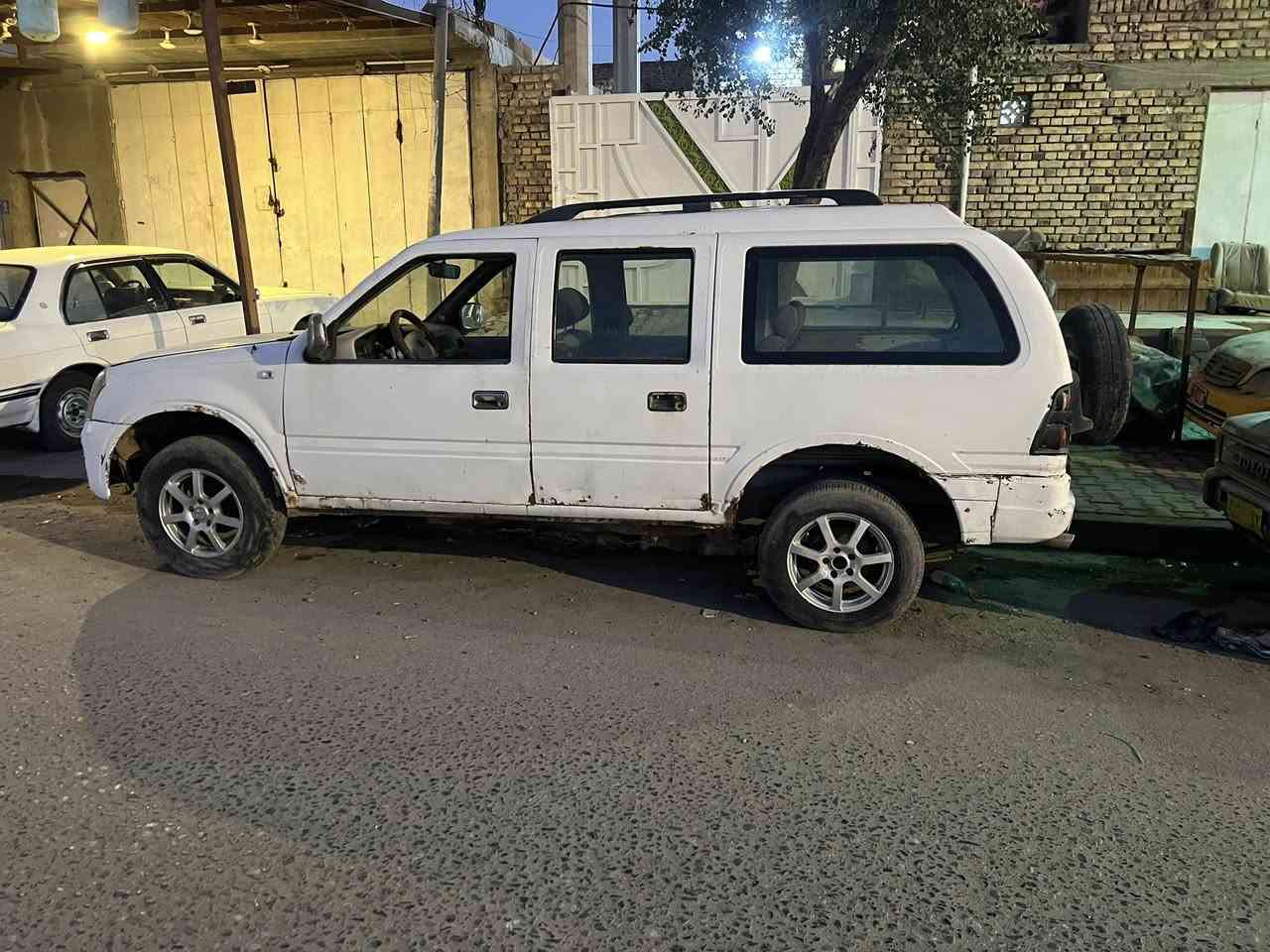 من رخصة الادمن
للبيع سياره جنبي الون ابيض رقم ذي قار صدامي مميز رقم متكرر راعيه الشرعي موجود موديل 2005
كير مكينه ونجي 4 اسلندر سياره نكره سلف وجاهزه 
العنوان البصره السعر 23 وبيه مجال الشراي يتصل ويدلل
والما يعجبه المنشور خلي يدعينه بالرزق ويعبره 
رقم الهاتف ***********
