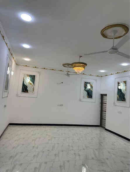 اسعد الله اوقاتكم بكل خير 🔷 
متوفر بيت البيع 🔷 
بمساحه 300متر 
طابو ملك صرف تحويل سهم باسم المشتري 🛑
الموقع البصره ابو الخصيب شارع كوت الحمداني قرب المحكمه الجديده 
مو بيت روعه 🏨
البيت يحتوي على 
#غرف نوم 3
#صاله
#ديوان
#مطبخ
#كراج
#حديقه🌹 
#صحيات داخلي وخارجي 🛑
وسعر البيت 140مليون اوبي مجال 💸 
للاستفسار والتواصل تصل *********** البصرة
