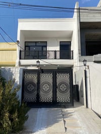 ٥حصاروك مقابل حديقه • ١٢٥م طابقين • ٣غرف نوم