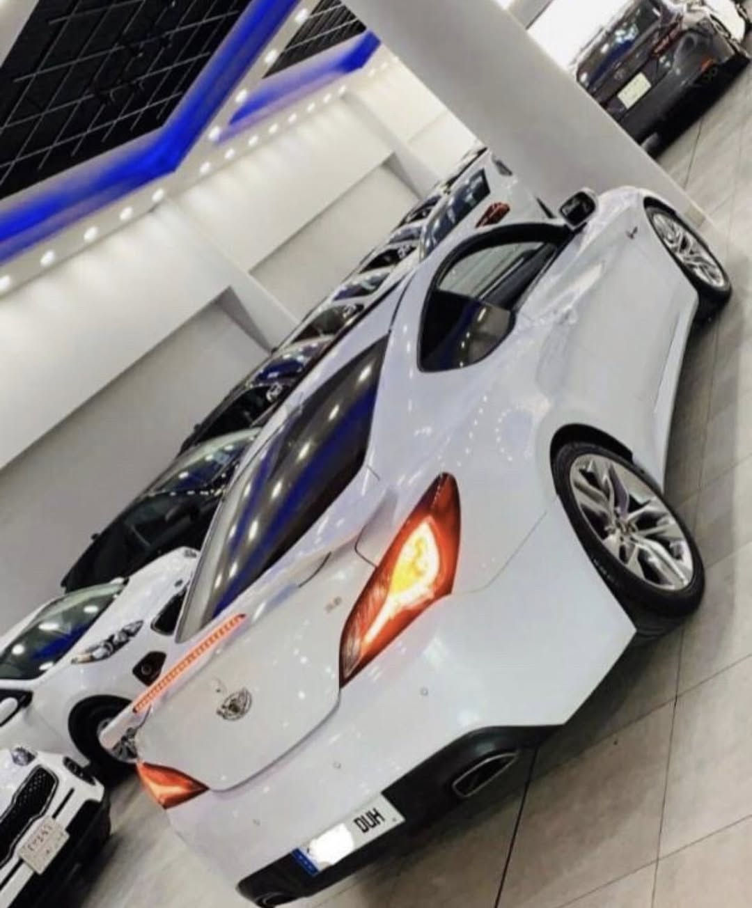 السلام عليكم
جنسس كوبي ٢٠١٥ للبيع
بدون حادث
محرك ٣٨٠٠
فول مواصفات
السعر ١١٥ 
***********
