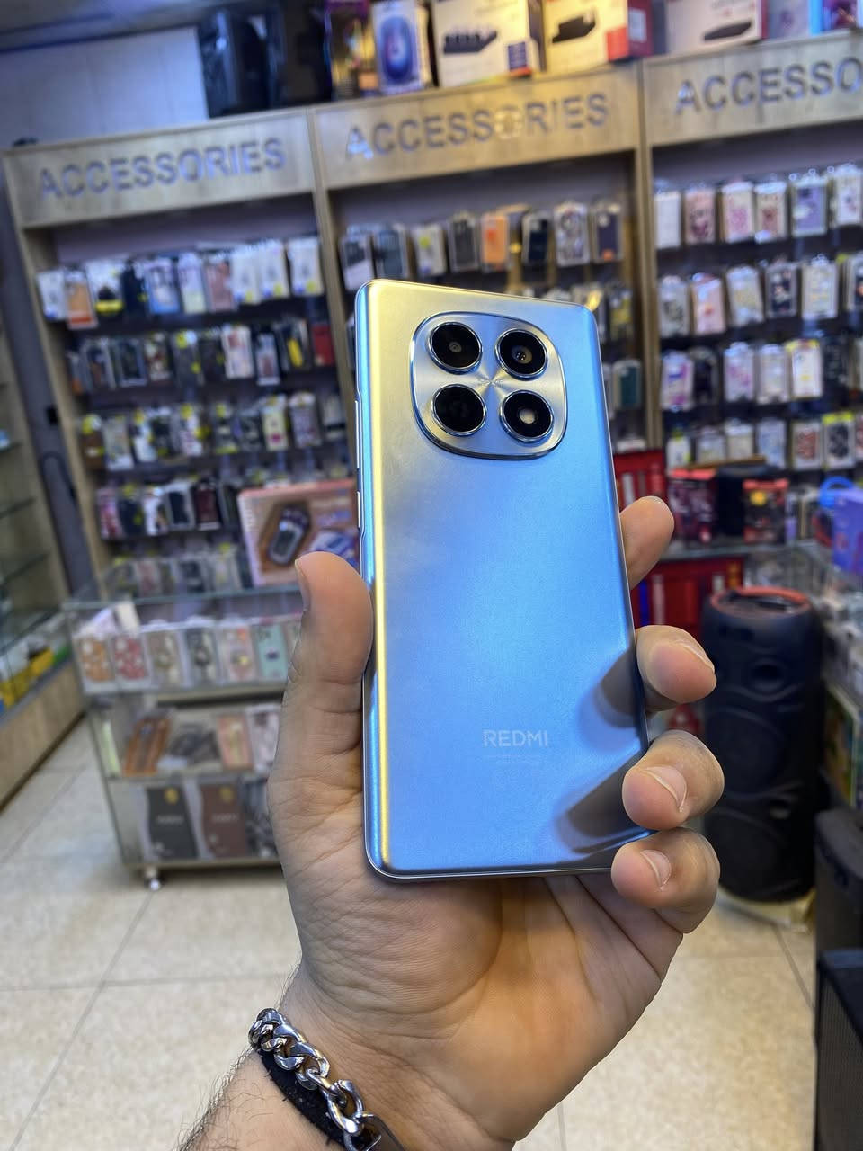 زيدني Note15 ذاكره256 العشوائية 16 بطاريه6000 كامره 108بكسل جهاز فول نضافه شخط واحد مابي غراضه بعده بل كارتونه ممفتوحه ستخدام قليل سعره ٢٥٠ قفل سعر ثابت مكاني الاعضميه رقم ***********
