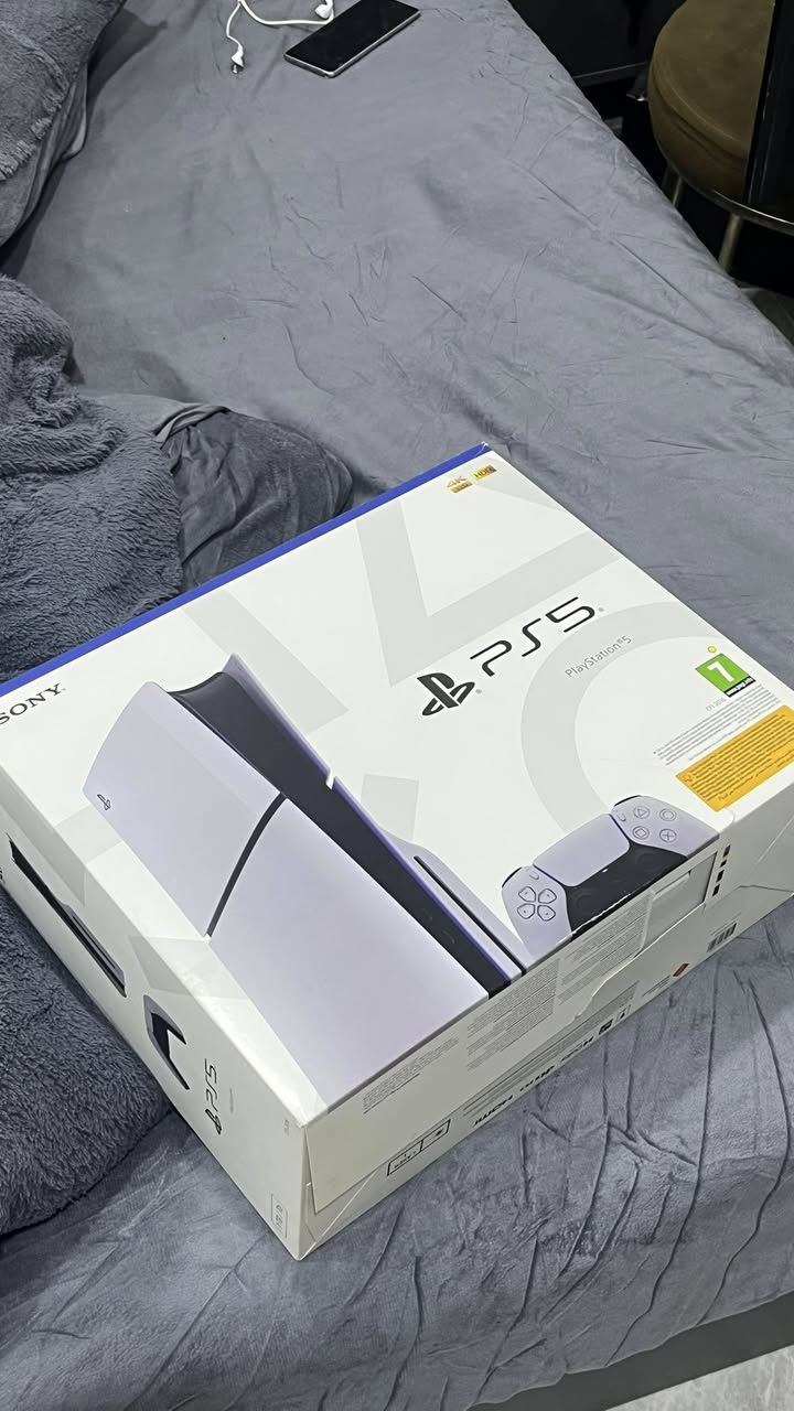 بلي 5 سلم تيرا الجهاز نضيف كلش استخدام قليل جديد مامفتوح غراضة كاملة للبيع ب 600 الف وبي مجال مع قرص مكاني كربلاء 
***********
