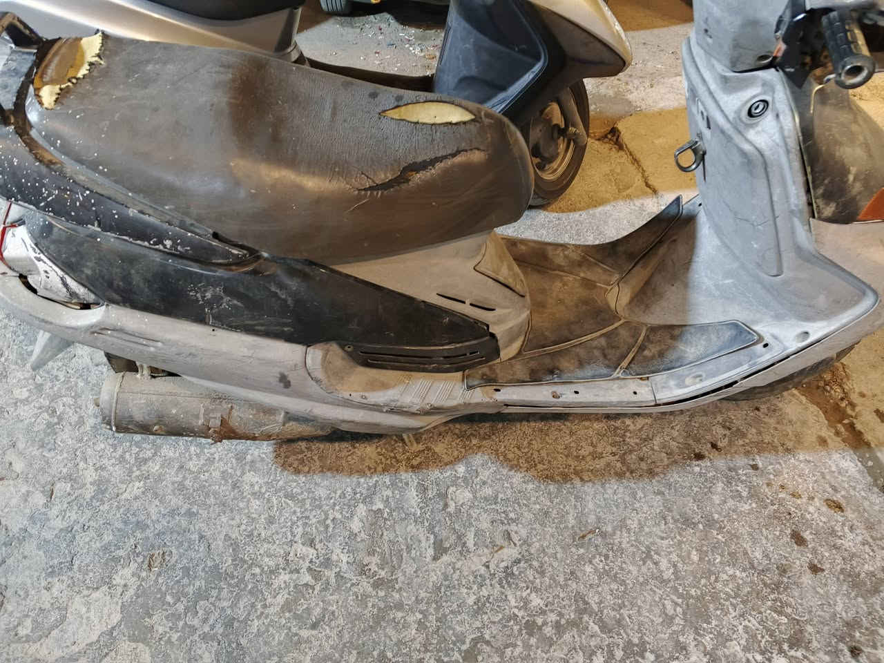 السلام عليكم دراجه فراشه 140 مثل مشوف بصوره هندر وسلف عوزهه باتري ***********
السعر.....400 وبيهه مجال
