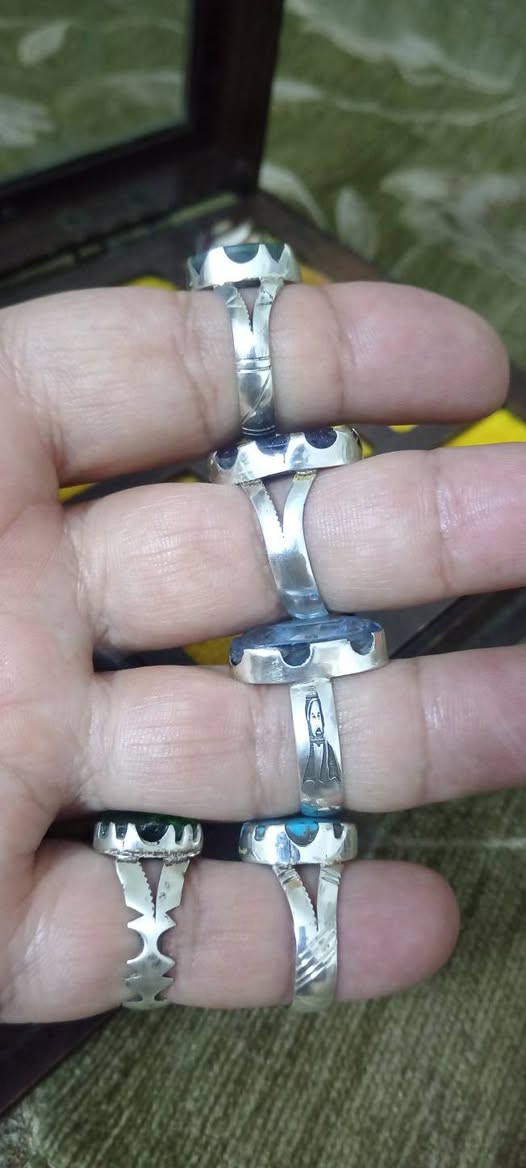 فضة ٩٢٥ صياغات يدوية سعر الخاتم ٣٥ الف


**إذا كنت صاحب هذا الإعلان وتريد حذفه لأي سبب، رجاءا أرسل رسالة إلى الدعم الفني**