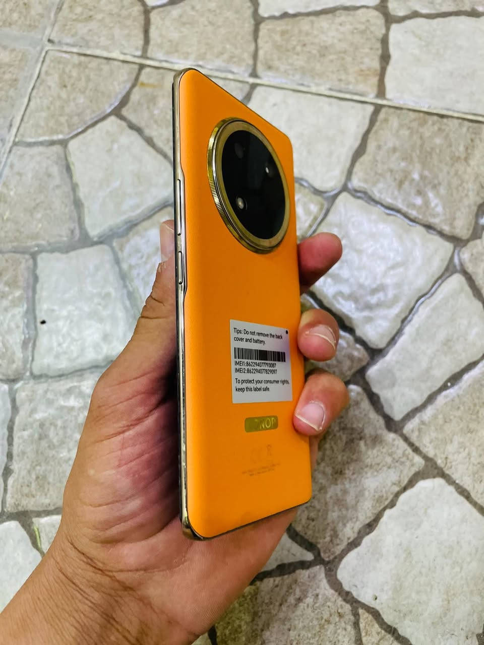 هونر x9c 
النضافه /100
الجهاز جديد 
انطيني سعر عجبني أبيعك 
لا تكسر بل تلفون 
• المواصفات اللي تخليك تختاره بثقة:
شاشة منحنية بتردد 120HZ
بطارية ضخمة 6600mAh مع شحن سريع
66W
معالج Snapdragon 6 Gen 1 أداء ثابت
وسلس
O) 108MP كاميرا
4K / 30fps تصوير
1080p / 60fps g


**إذا كنت صاحب هذا الإعلان وتريد حذفه لأي سبب، رجاءا أرسل رسالة إلى الدعم الفني**