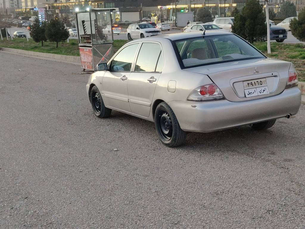 لانسەر مودێل ٢٠٠٨
ژ.م ***********یان***********
شوێن سلێمانی نرخی ٦٦گەڵا
گێڕوو مەکینەی بەشەرت گێڕ تۆماتیک
مەکینە گەورە و ناو زەرد و جام کارەبا
بۆیاخ کراوەتەوە لەسەر کاڵبونەوە چەمەلغی دوای سایەق قرچێکی هەیە
سەنەوی بەسەر چوە تەحویل وکالە بەشەرت
چوار تایەی لۆکی بۆ بەستراوە
تاغم پێشی تندو تۆڵە هیچ مەسرەفی نیە
تەبرید و گەرمی بەشرت السليمانية, العراق
