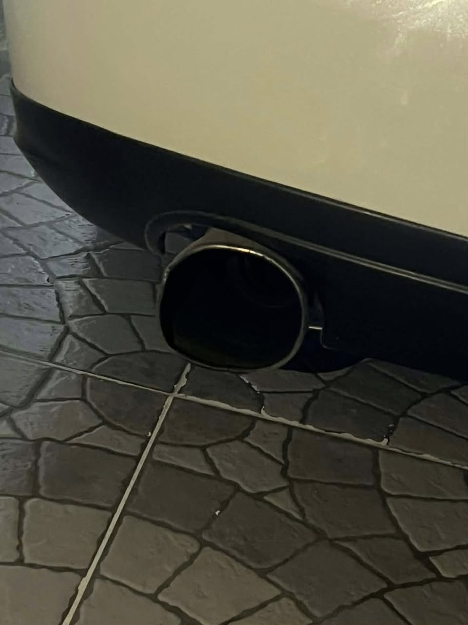 سالۆنسابیلاد سپۆرت کامل ئستیل بۆگۆرینەوە بەبیلاد باقیت نییە جات مەکە ***********
