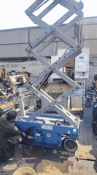 مصاعد كهربائية شحن أمريكا ٦ متر بغداد باب الشيخ مقبرة الغزالي محل سعد العقابي ابو حسن العتابي رقم وتساب ***********
