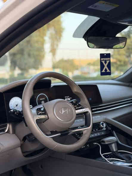 السلام عليكم النترا 2025 
واصـل بغداد 
السياره نظيفه جـداً حادث بسيط فقط لحيه الدعاميه ورجعتها نفسها.
كلين السياره 
المواصفات : فول عدا الكشنات 
- سقف بانوراما 
- بصمه تشغيل وابواب الصندوق 
- تشغيل عـن بعد 
- رادار امامي خلفي 
- كيجات ديجتل 
- صندوق كهربائي ذكي 
- اريل طياره نفكيتر 
- مكينه 2000 المرغوب 
- ثلاث انظمه قياده 
- شاشه كبيره على طول السياره 
- توقف ذاتي وقفل كروس 
- سايد بريك بصمه 
- اضائه ترحيب عند الاقتراب 
- ويل كب كروم
- السياره خير من الله ومبينه بالصور 
- للاستفسار الاتصال على الرقم 
- ***********
