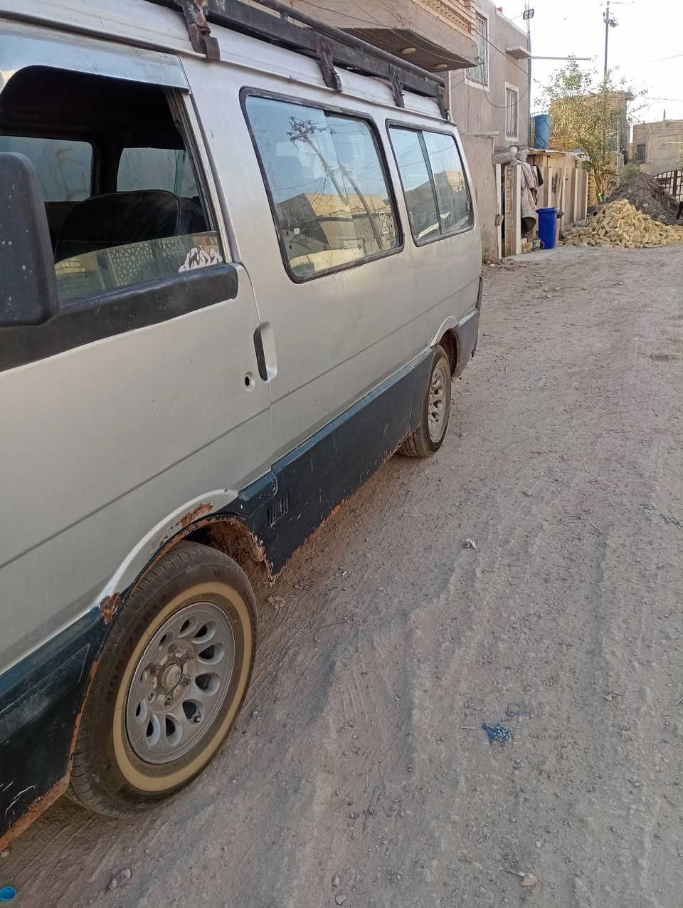 سلام عليكم كيا بستا رقم بابل سنويه لل 27 مكاني بابل مكينه وكير واكسل خير من الله مكلف بالنشر
السعر 28 وبيها مجال تريد وكاله أو مداور وبيك خير وتدلل 
***********
