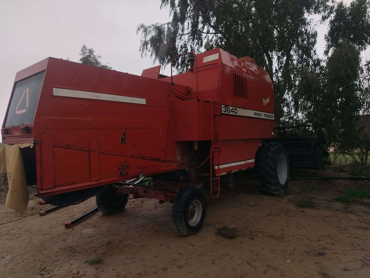 اسلام عليكم حاصده فوركسن ٢٠٠٢ جاهزه ومديومه تبريد المكان سامراء شارع لسلام *********** علمآ الحاصده تبريد ثلج شرط سعره مناسب
