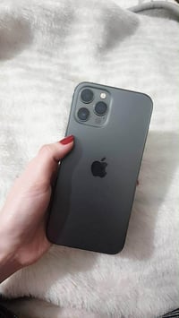 ايفون ١٢ بروماكس • للبيع • خاص