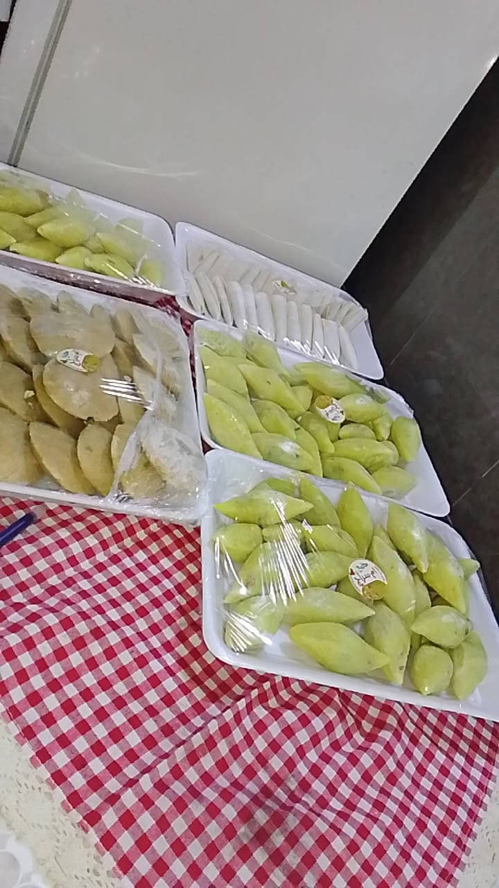 ***********للحجز حبي انواع الكبب 
كيك عادي ٥الاف
كيك بركاني ٨الاف
 كيك ككو عادي ب٦الاف 
كاب كيك كل 20قطعه ب5الاف
خلية النحل ب 8الاف حشوة حسب الطلب

كليجه تمر وحلقوم وجوز هند وسمسم ب6الاف مشكل ب٧الاف. جوز ب١٠الاف
كبب 
لحم او صدر دجاج تمن اوجريش او بورك  ٢٥ قطعه ب١٠الاف
كبة موصل حجم صغير القطعه ب1000
كبة هلاليه الوحده ب750
