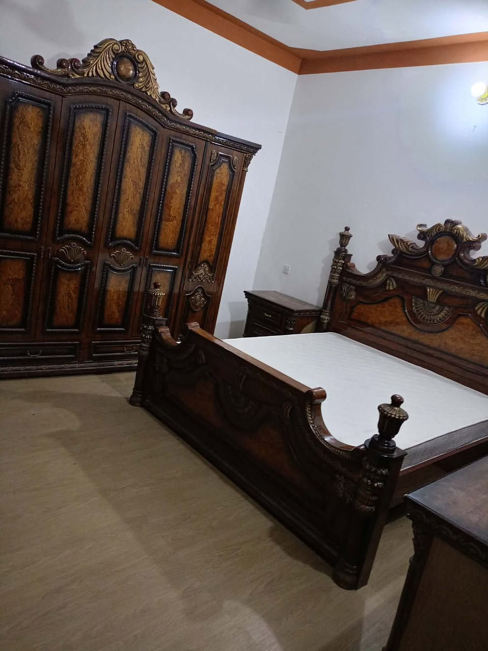 غرفة نظيفة متكونة مـن ٥ قطع للبيع مابيها ضرر أخت الجديد

المكان / شهربان حي العسكري


**إذا كنت صاحب هذا الإعلان وتريد حذفه لأي سبب، رجاءا أرسل رسالة إلى الدعم الفني**
