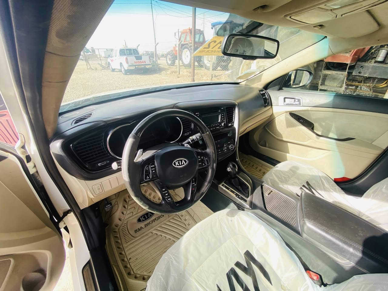 للبيع موديل ٢٠١٢
بيه مكانات صبغ بسيط محرك ٢٤٠٠ 
فول موصفات ما عده الفتحه 
السعر مناسب 
بل خير عله الياخذها 
***********
