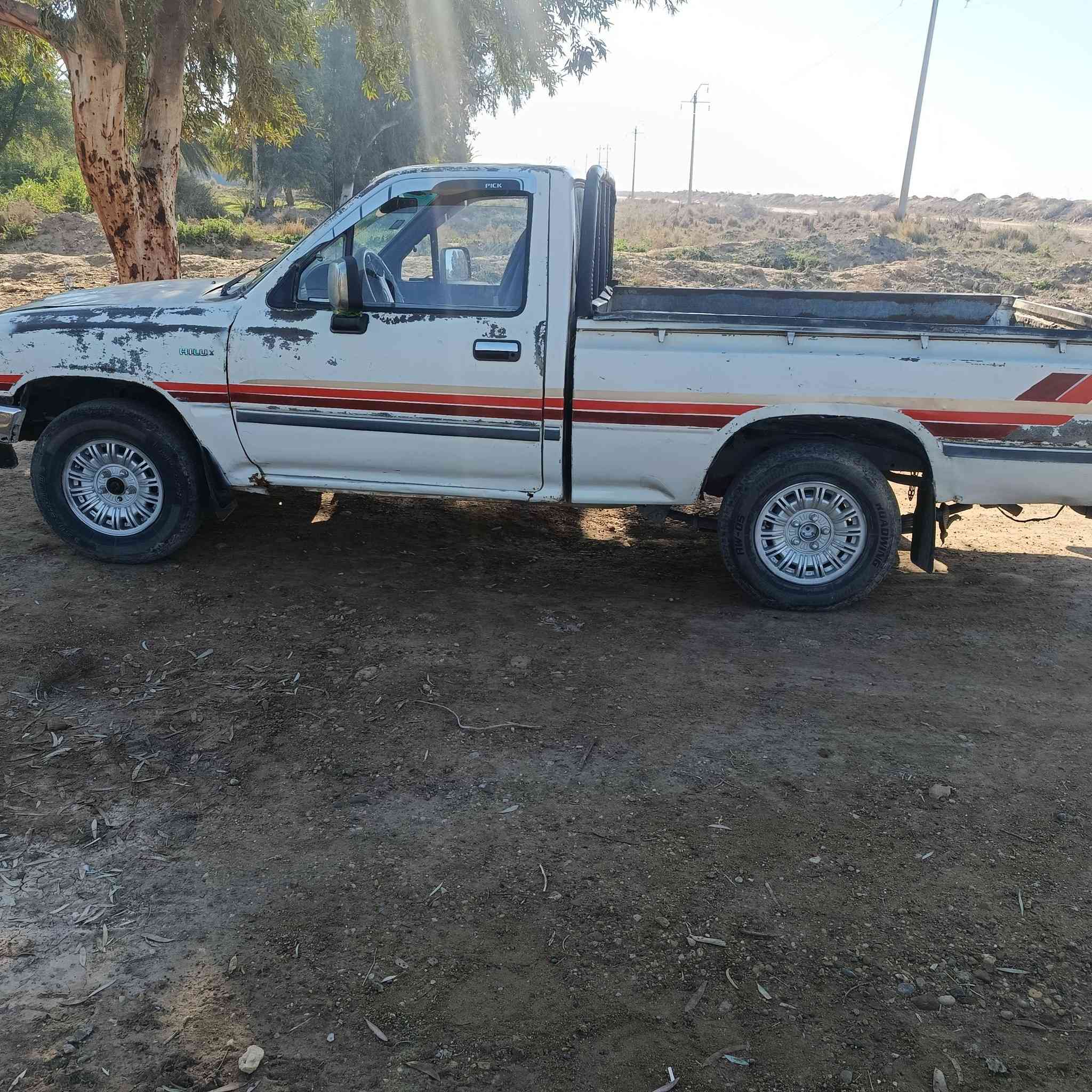 السلام عليكم بيكم ٨٩ رقم بابل سياره خير من الله محرك وكير وشاصي وكسن مكفول سياره بلاديه بيه ضربه بسيطه المكان واسط السعر ٣٨ وبيه مجال بسيط الشراي يتصل ***********
