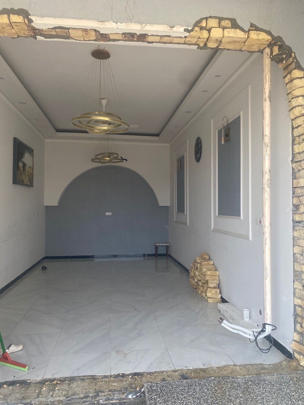 محل للايجار في شارع يا حسين مقابل مطعم بيت ورد للاستفسار ***********