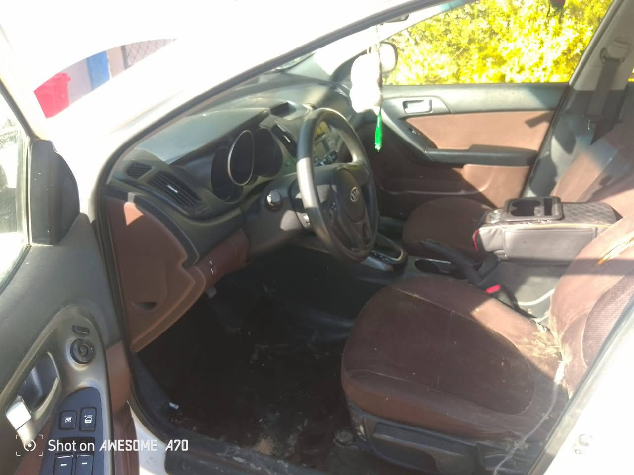 سيراتو موديل 2011 سنويه جديد سونار موجود خانقين ديالي ***********
