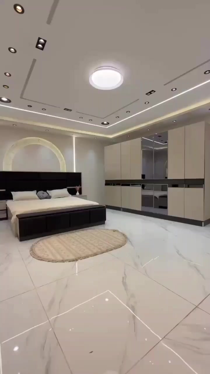 *لا نتعامل في التقليد نهائياً*

*وموديل دانتي*     وغيرها هي من

*تصميم خاص مجموعه السلام*
      .          ~حصرا~
*وما موجود في السوق هو تقليد ويتم بيع على صور خاصه بنا*

*تم وصول موديل*   *دانتي*
10قطع 
سرير مخزن
*قياس الكنتور مع الملحق 320سم 
 شغل فول درجه اولى 
*جام فيما اسود*
معمل الاصلي 
اناره بل سرير 
اناره بل كومديات 
برغي حديد
*معمل  الاصلي*

السعر مليون و 250 واصل شد ونقل المحافظات للحجز تواصل ع رقم واتساب ***********
