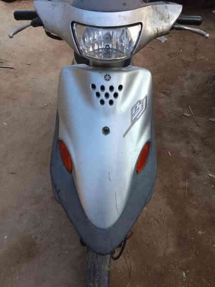 دراجة للبيع 9 زروف محرك نضيف وبسعر مناسب شراي يراسلني ***********
