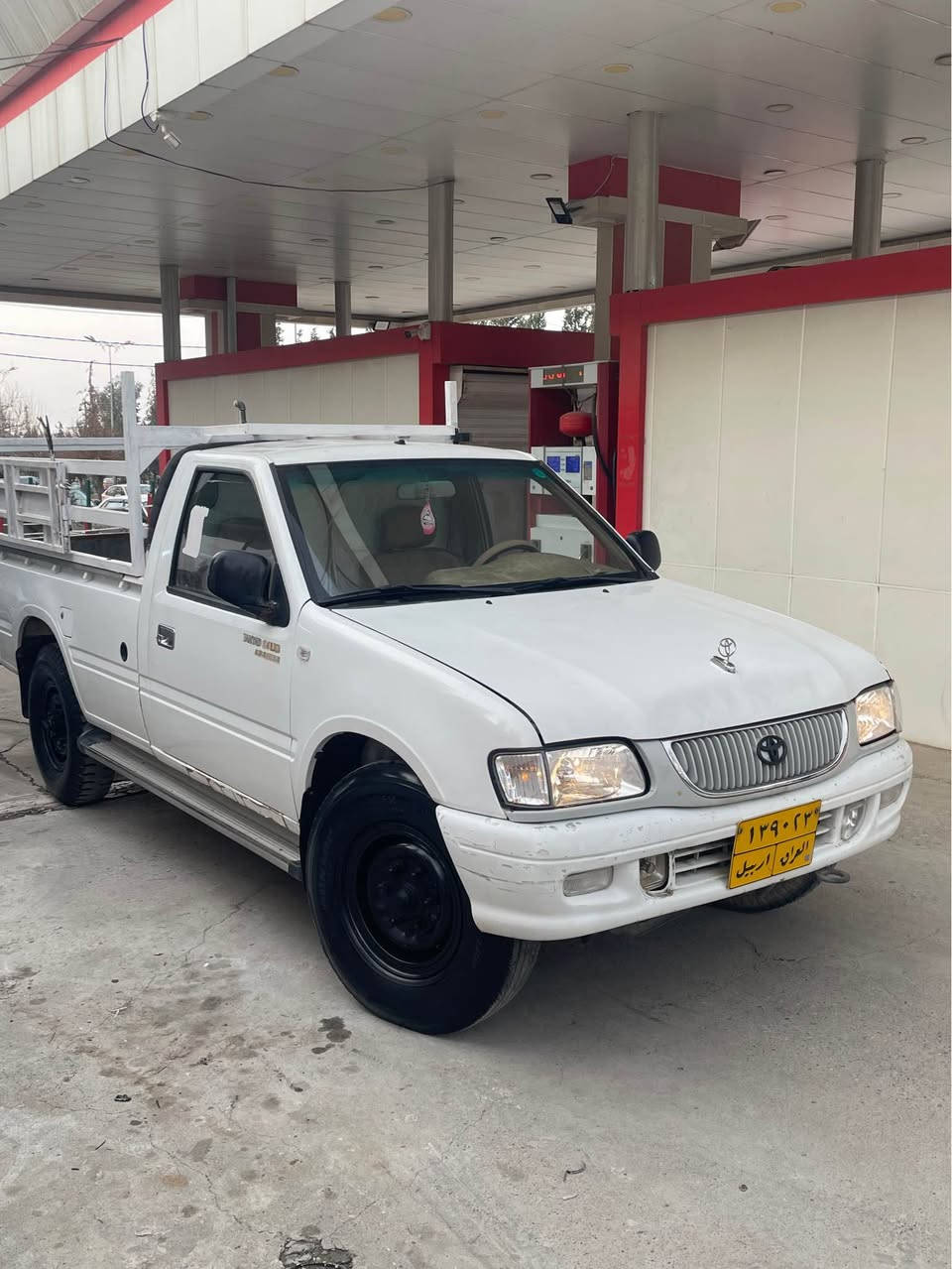 پیکاب شوکا مۆدیل 2013 ABS غاز و بەنزین بی دەعم بی لیدران گیر و مەکینە بەشەرت  پینج قولاب وەرگەرای نیە سەیارەکە موشتەری تەلەفون  بکە  سعری 50 وەرەقە و معمالە 
***********
*********** أربيل, العراق
