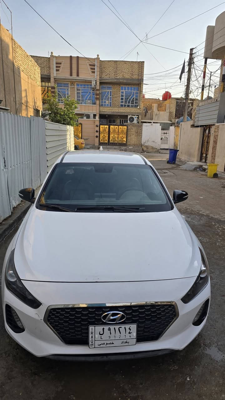 السلام عليكم النترا جي تي ان لاين
1600توربو 201 حصان
ماشية 42 الف ميل
كشنات جلد ومختم N على الكشن والكير والستيرن
كامرة دوارة 
وضعيتين قيادة
ضوة 6 عدسات
اضوية امامي خلفي LED 
تبريد شاشا
جامات بلادية نسبة عازل حرارة
تدفئة كشنات
تبريد ثلاجة مشتغلة بأيدي
مبدل نوزلات وبلكات ادامة 
سيارة مهتم بيهة
السعر 115 وبيهة مجال 
مكاني الشعب
***********
