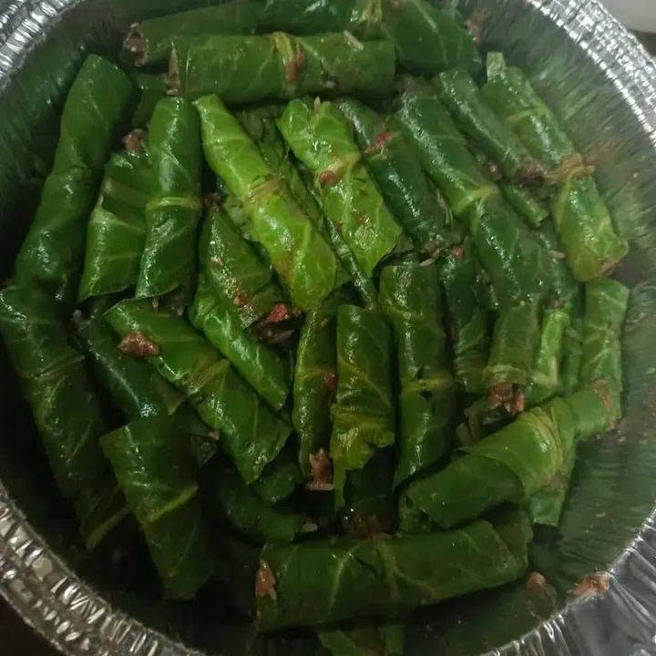 دولمه لحم بعجين فطاير ذني شغل بيت 🥺😋***********
جدر دولمه صغير ب5الاف
جدر دولمه وسط ب10الاف
جدر دولمه كبير ب15الاف
فطاير بل دجاج 8قطع ب5الاف
لحم بعجين 8قطع ب5الاف
@إشارة متابعين

