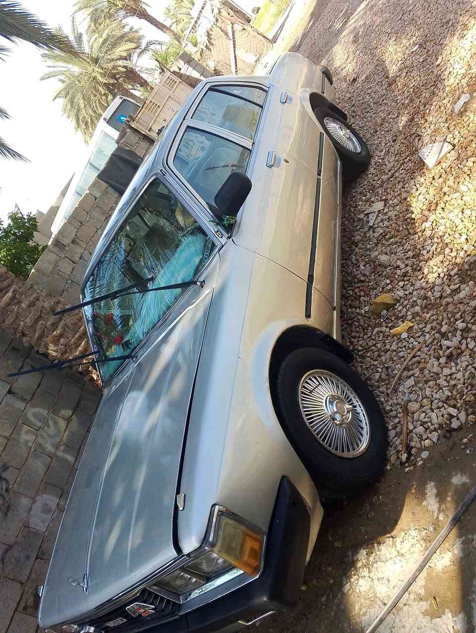 سلام عليكم كرونه البيع مكينه وكير بشرط حداديه جديده باتري جديد تخم تاير مصبوغه عام  فقط  رقم بغداد تحويل مباشر سياره حلوه   تبريد ثلج جديده بمعنه كلمه  سعر 37 وبيه مجال 
مكان سياره بابل  ***********
