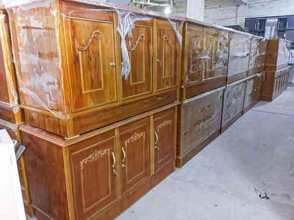 بوفيات شغل درجة أولى متوفر قياسات
متر ونص / مترين / مترين ونص 
متوفر خدمة توصيل مجاني داخل تكريت فقط
للأستفسار ***********
