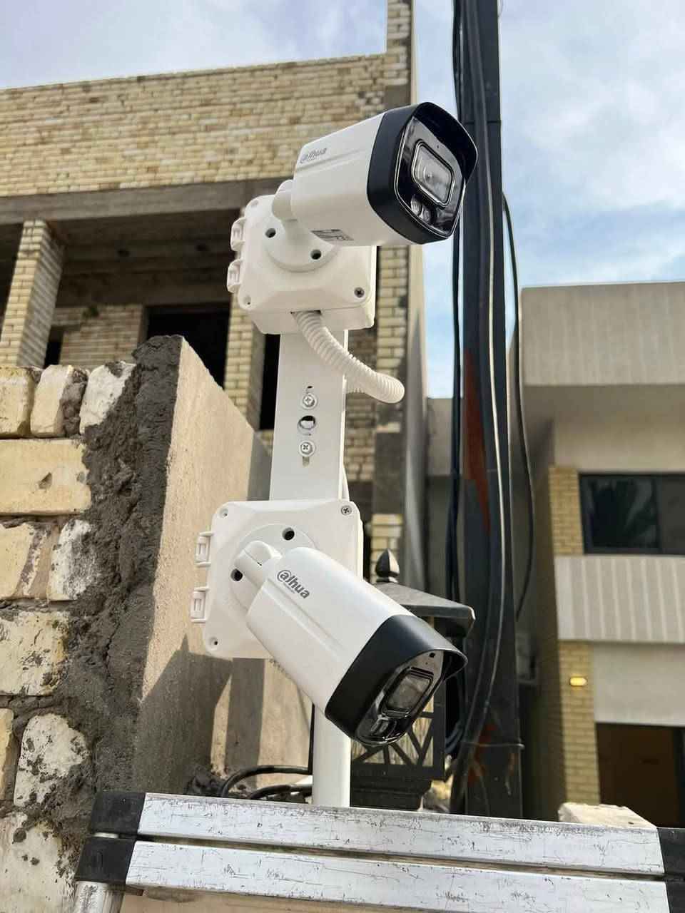 تنصيب  وصيانة كامرات المراقبه بادق تفاصيلها واخفاء الكيبلات  ..
بيوت و محلات  والدوائر الحكومية 
للاستفسار يرجى مراسلة الصفحة
أو الاتصال على الرقم التالي واتساب  )

***********
