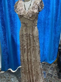 مقاس XL • ملابس