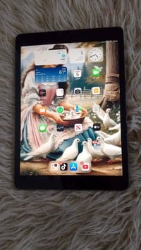 ايفون ٨ • نظيف ١٠٠٪ • قفل