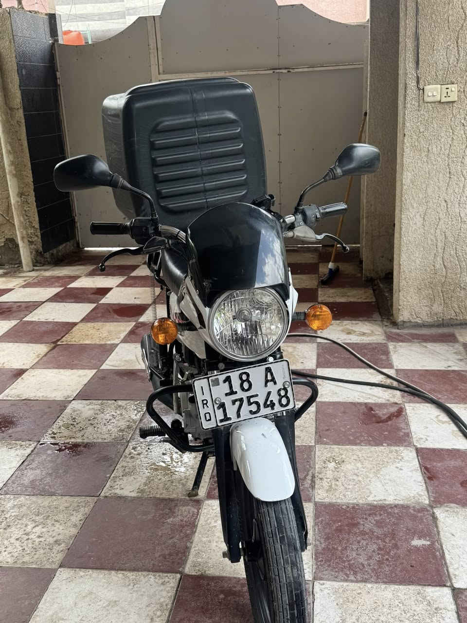 السلام عليكم 
بوكسر 2023
الدراجه جديده بمعنى الكلمه مابيها اي نقص 
مرقمه بابل رقم إنكليزي 
معروضه مليونين و 450وبيها مجال 
مكاني بابل مركز 
مراسله الصفحه او الاتصال على الأرقام التاليه 
***********
***********
