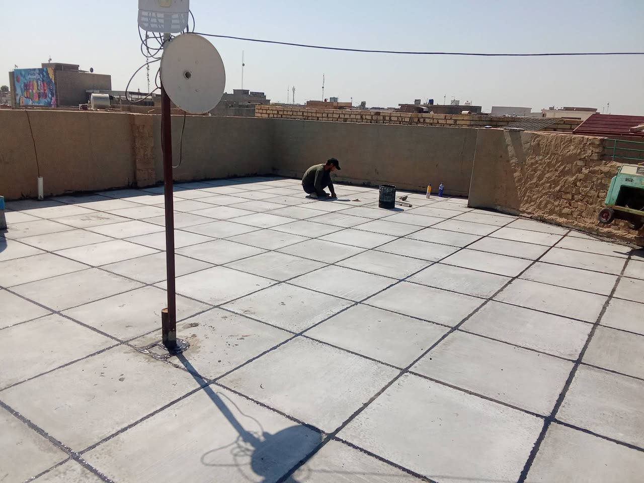 سلام عليكم تم أكمل بيت ساري  عبدالله في تطبيك السطح بصورة عامة هذا عملنا ومن الله التوفيق في الفلوجه حي الشهداء 
نشتغل اشتايكر والجير السطح وجير أساس نشتغل كرسته وعمل ونشتغل بس عمل ونشتغل جير بارد اكو عوازل حرارة مثل الفوم أو الفين اكو احجام وقياسات حسب المواد صيانه ماستك تنظيف السطح قبل الشغل مساحه صغيره تنحسب قطعي التواصل رسول العسافي ***********
واتساب واتصال ***********
